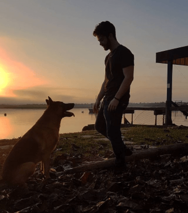  Jovem cria marca de cosméticos para ajudar abrigo de animais