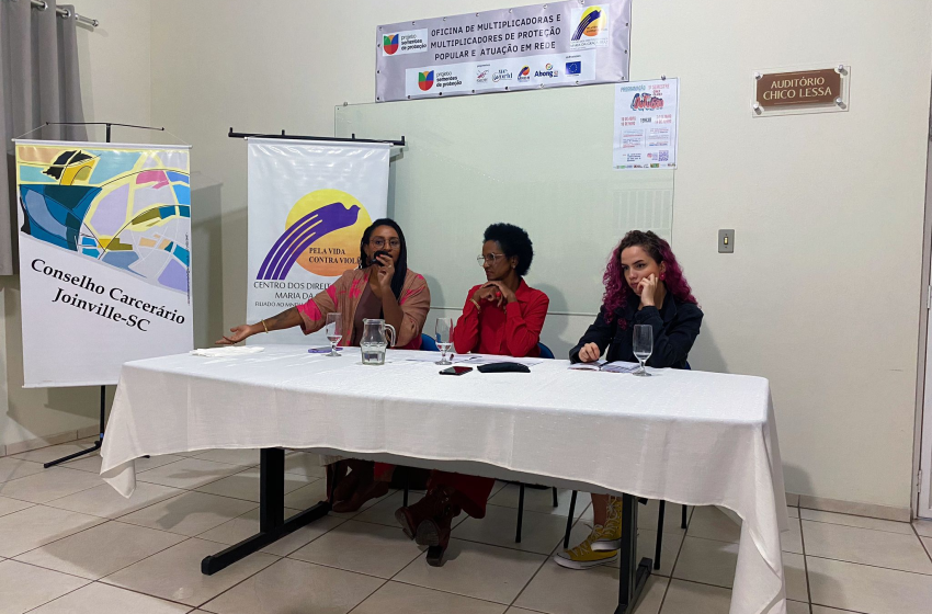  Acadêmicos de Jornalismo organizam coletiva sobre violência contra a mulher em Joinville