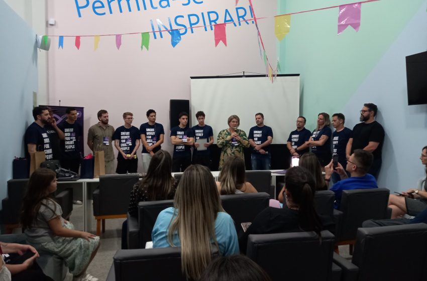  Plataforma digital que alerta sobre o início de cada atividade vence o desafio do 1º Hackathon do Autismo, em Joinville