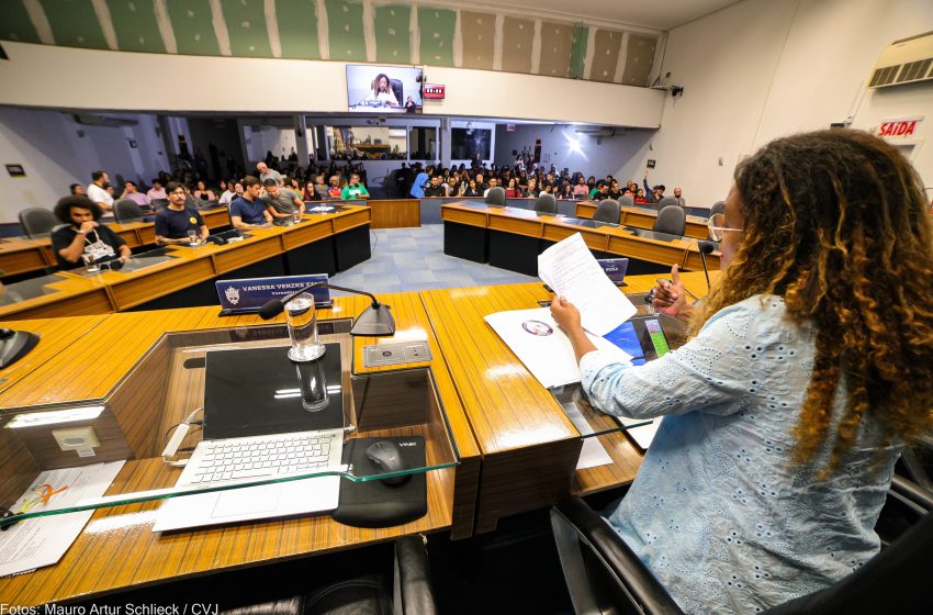 Transporte público de Joinville: modelo lucrativo e queda no número de usuários são destaques de audiência pública