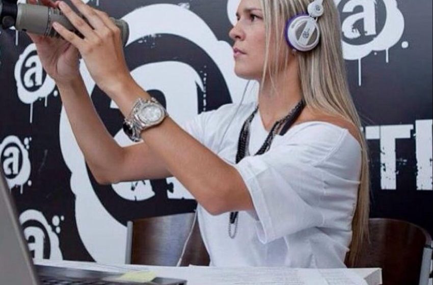 A voz que toca corações: a trajetória inspiradora de Camila Xavier no rádio e na vida