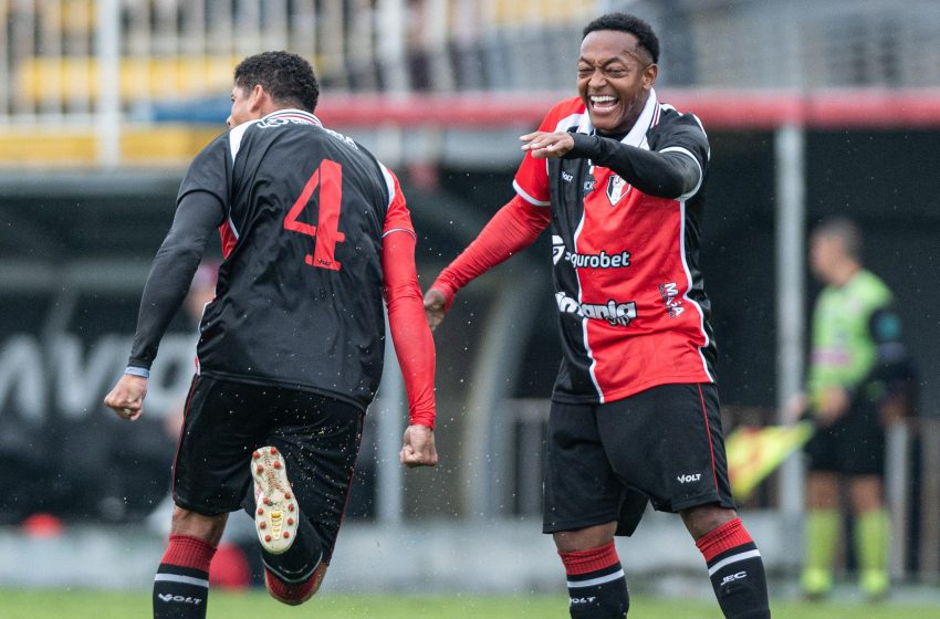 JEC vence Carlos Renaux de virada e encerra jejum de vitórias