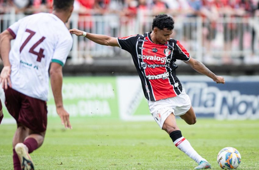  JEC larga na frente na ida da semifinal da Copa SC
