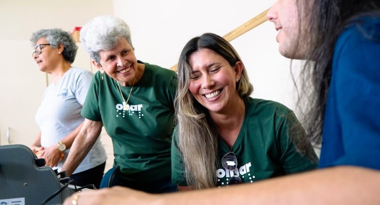  Entidade de Joinville promove inclusão e estimula autonomia de pessoas com deficiência visual